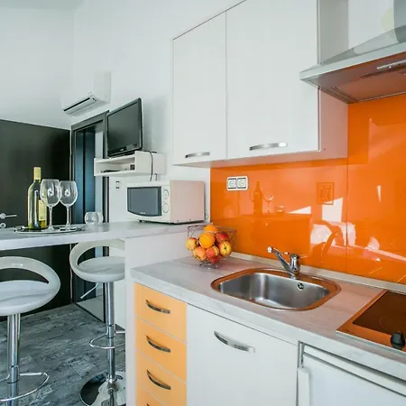 Kaja - Right Next To The Beach Trogir Exterior photo