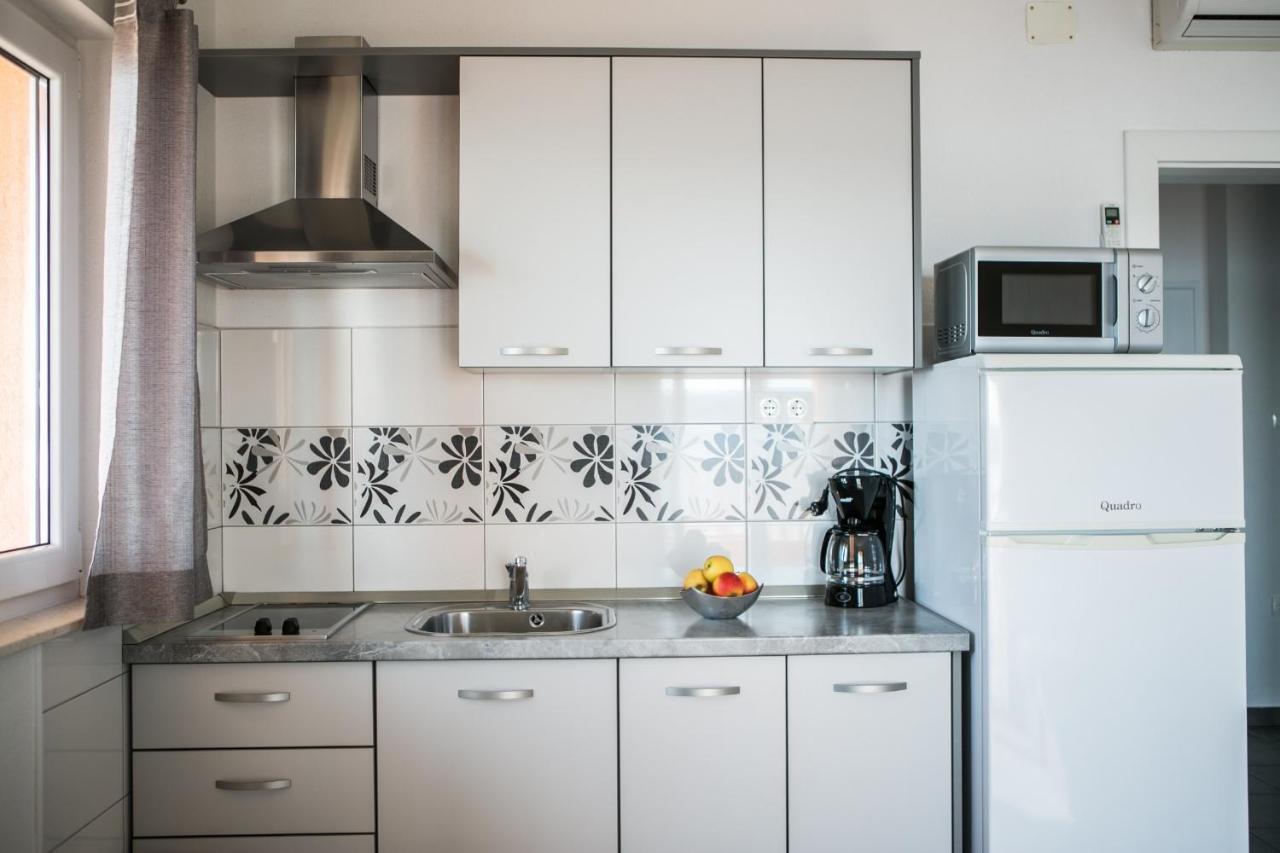 Apartman Kaja - Right Next To The Trogir