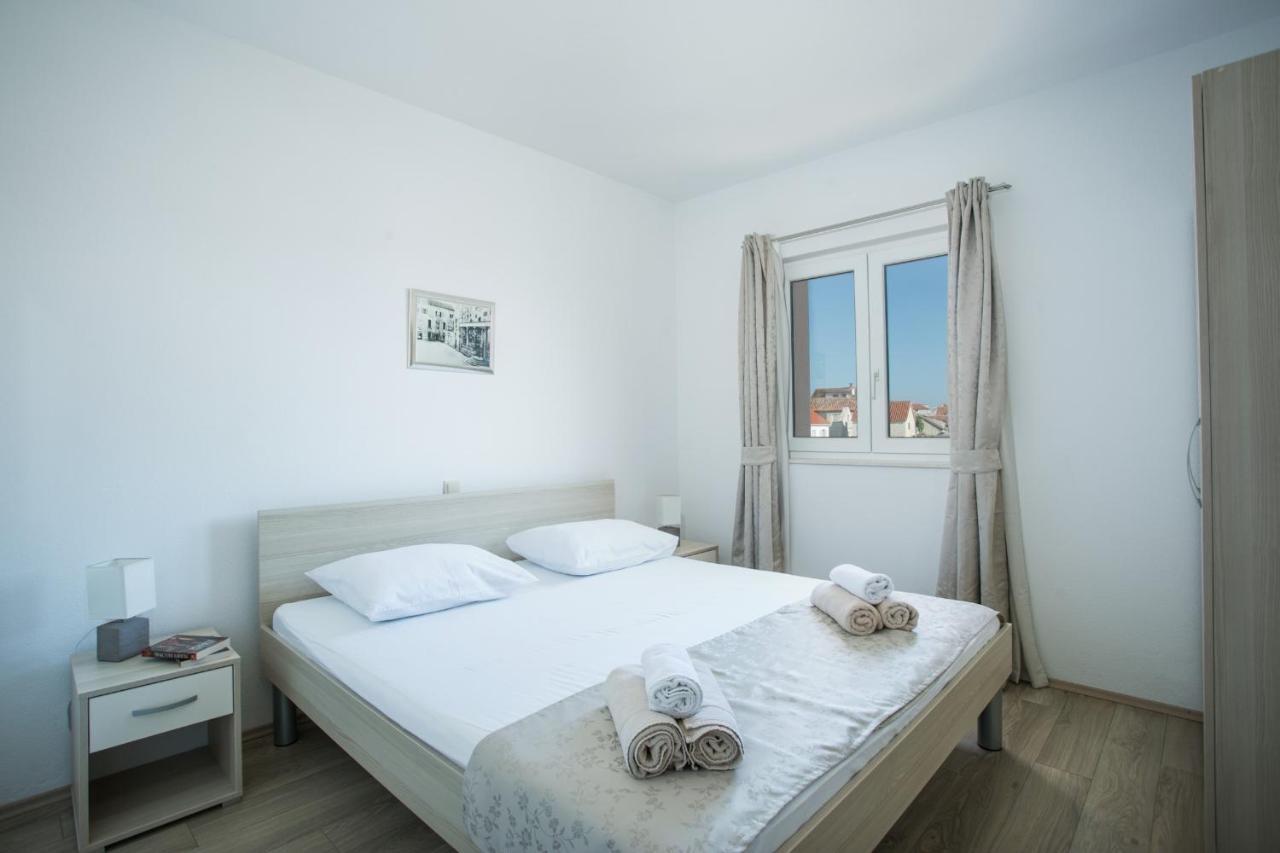 Kaja - Right Next To The Apartment Trogir