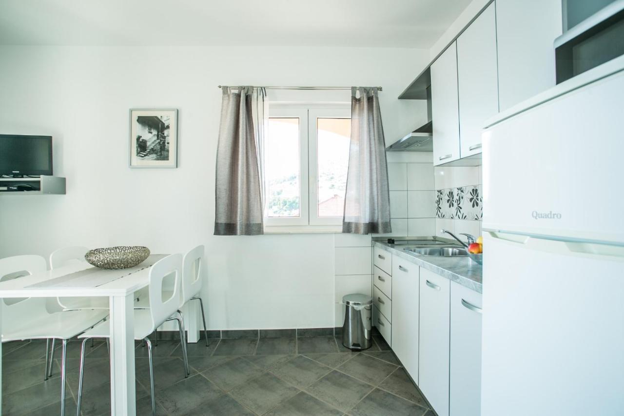 Apartman Kaja - Right Next To The *