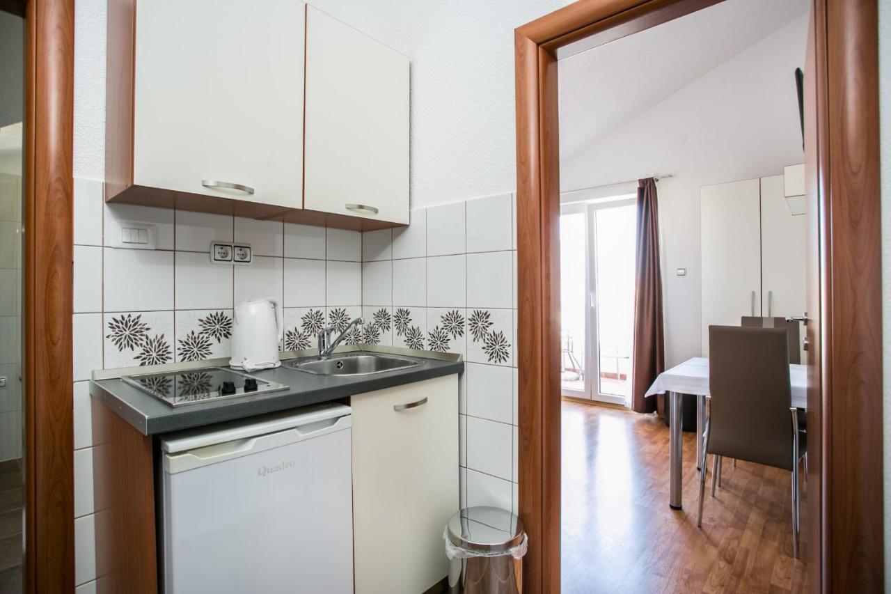Apartman Kaja - Right Next To The Trogir