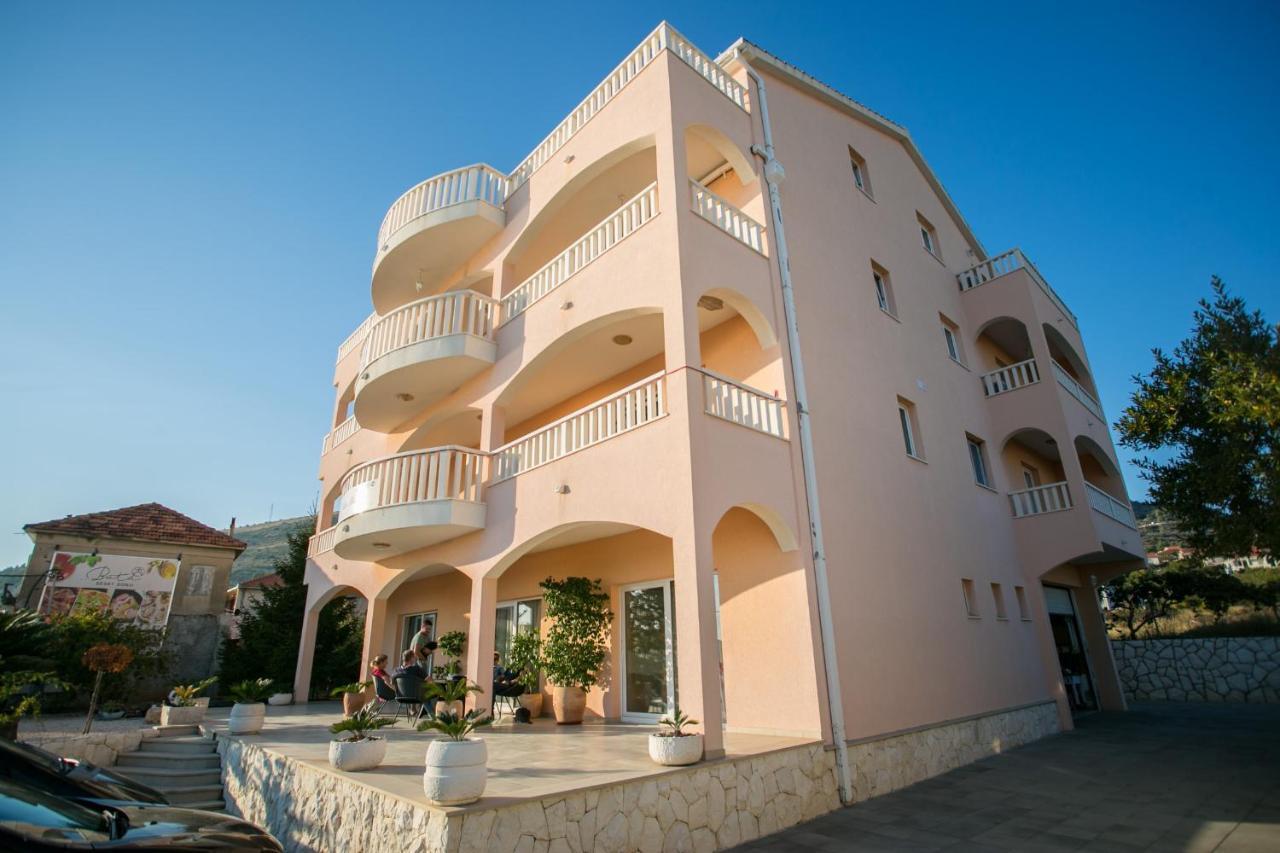 Apartman Kaja - Right Next To The
